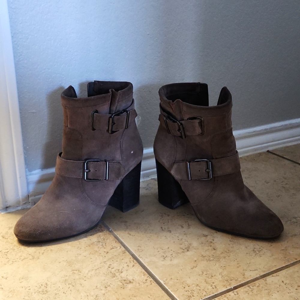 Vince Camuto Mauve Ankle Booties